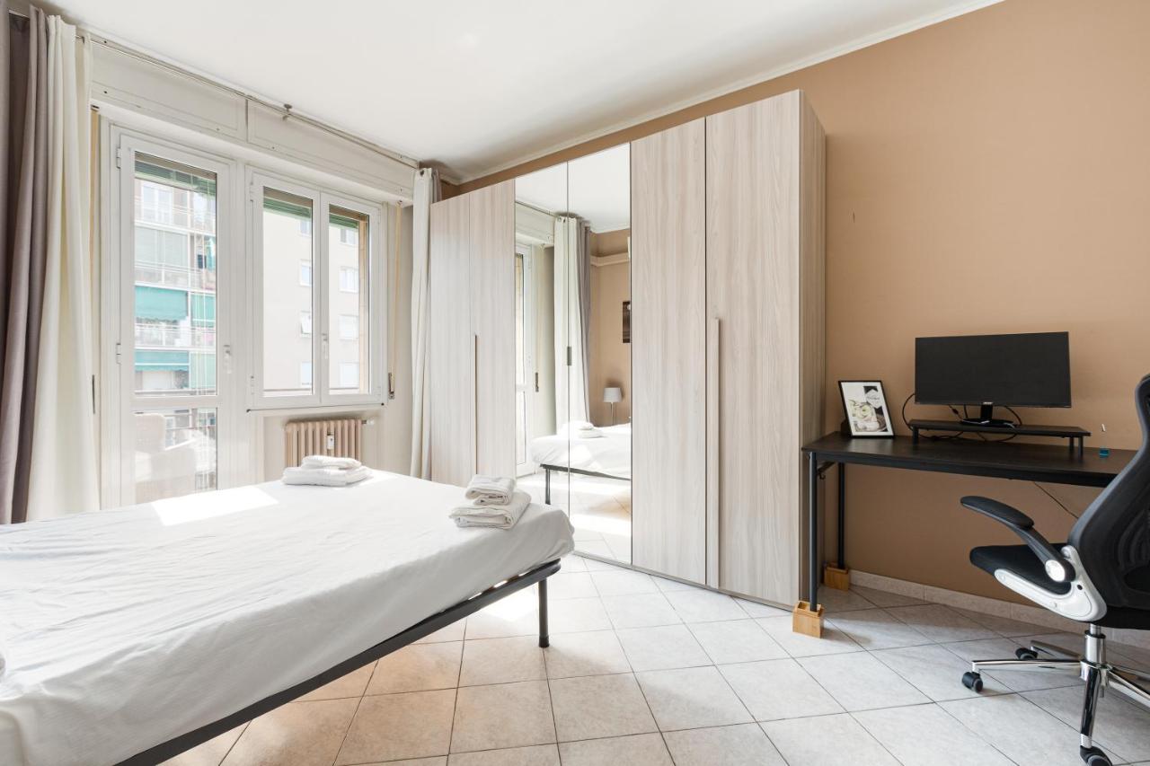 Appartement Udine M2 Balcony Apt à Milan Extérieur photo